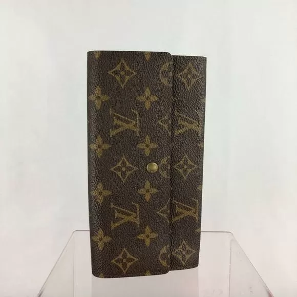 LouisVuittonPorte Monnaie Credit Monogram Wallet