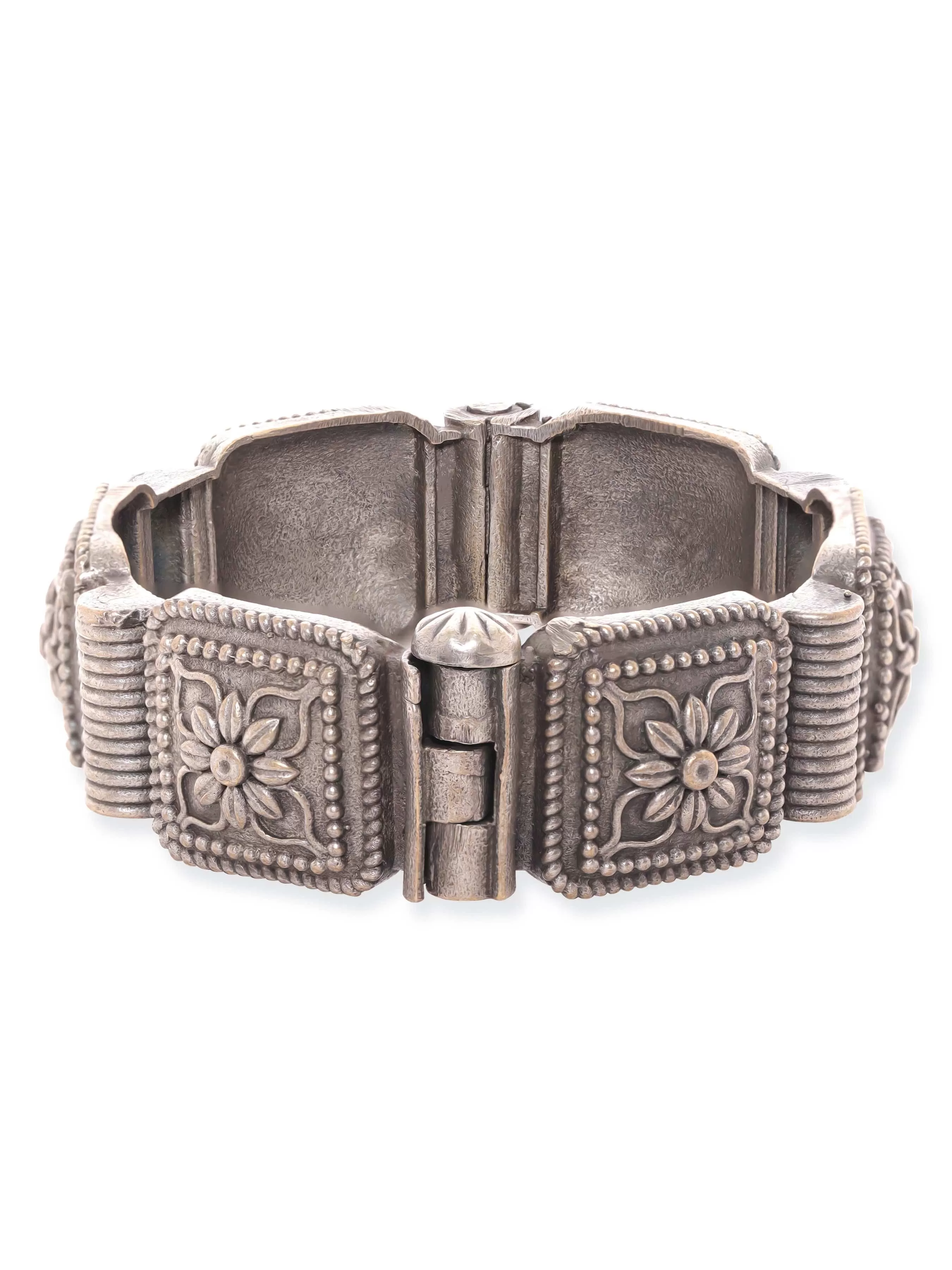 Rubans Floral Whispers Oxidized Silver Plated Kada Bracelet